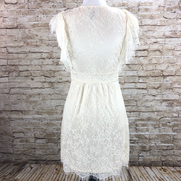 Lace Flutter Sleeve Dress - Picture 3 of 5
